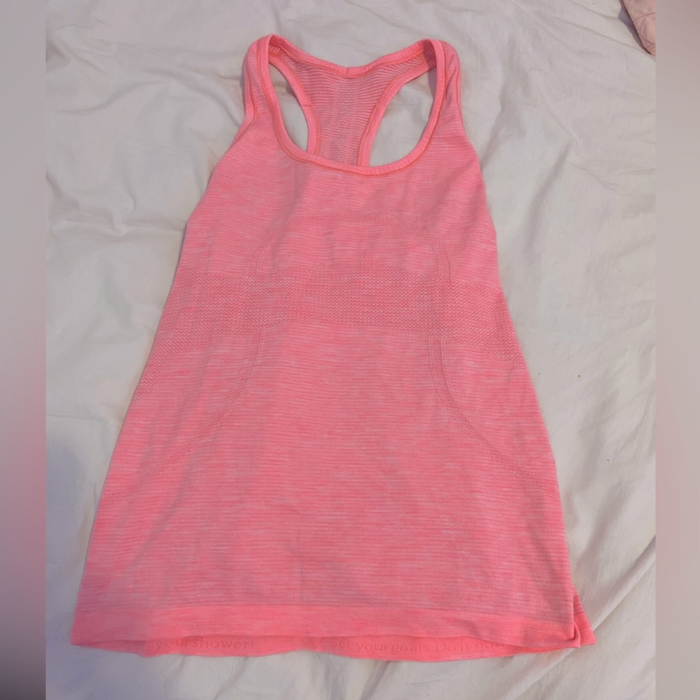 Lululemon Neon pink swiftly tank top size 6 or 8